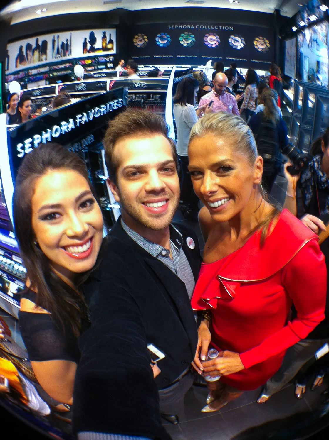 Selfie da equipe na loja